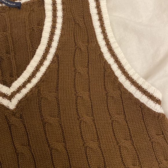 Brown Brandy Melville stripped vest - Picture 7 of 7